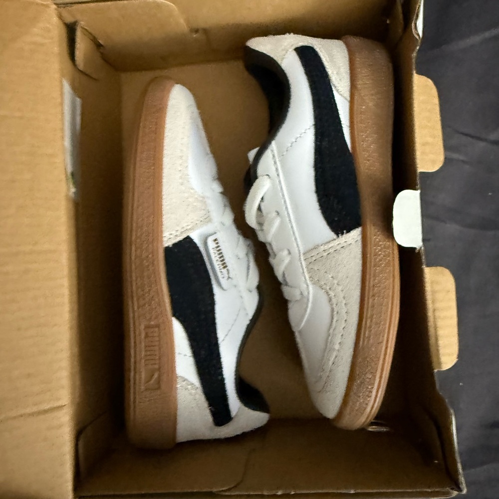 Puma Kids White and Black Sneakers with Brown Sole